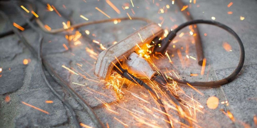Sparking in electrical connection which causes fire hazards